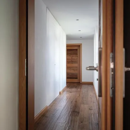 Relais & Chateaux Schoenegg فندق