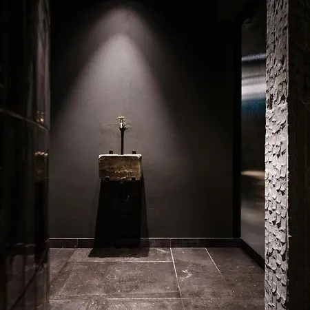 Relais & Chateaux Schoenegg فندق زيرمات