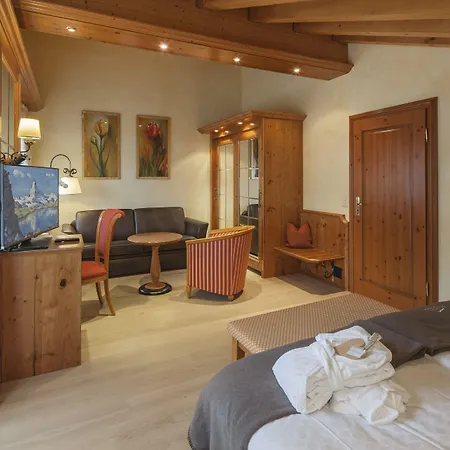 Otel Relais & Chateaux Schoenegg 4*