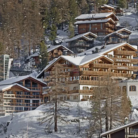 Relais & Chateaux Schoenegg زيرمات