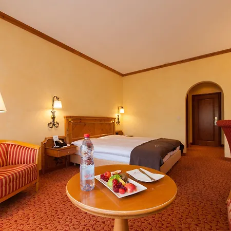 Relais & Chateaux Schoenegg 4*