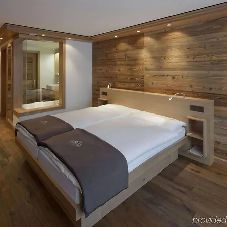 Relais & Chateaux Schoenegg 4* Zermatt
