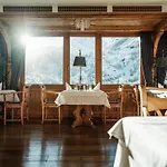 מלון Relais & Chateaux Schoenegg